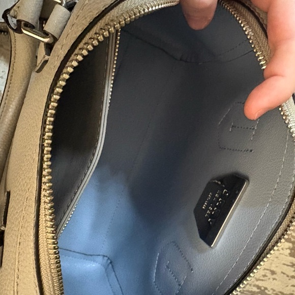 DKNY GREY BAG & WALLET - Picture 4 of 8